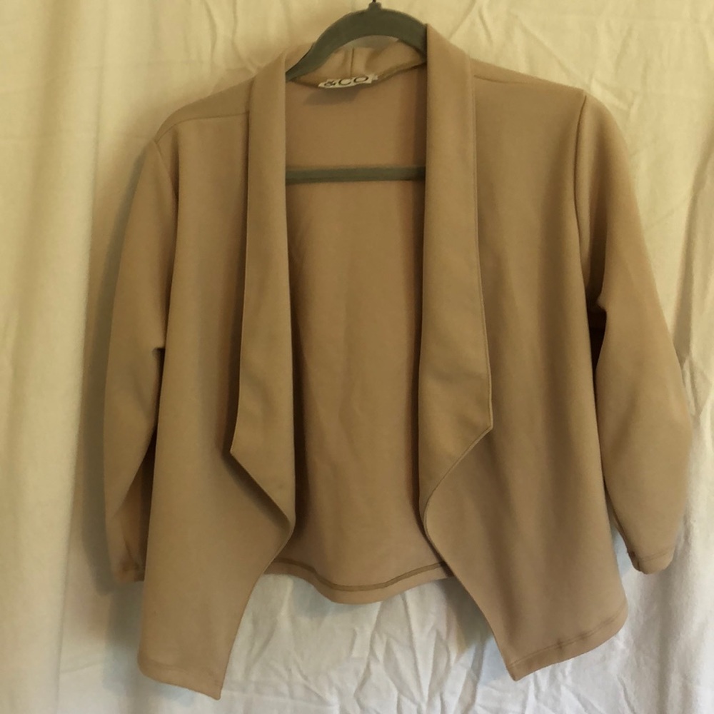 Lightweight blazer